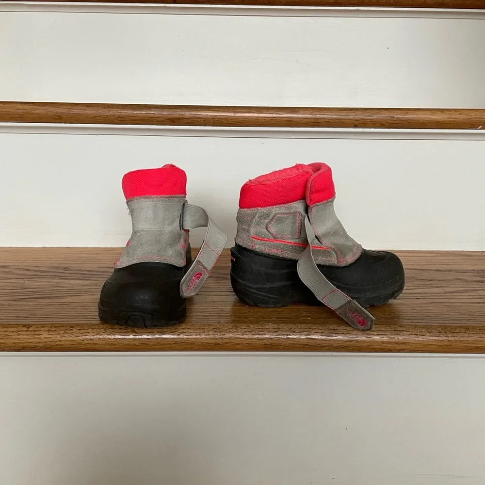The North Face Alpenglow Toddler Boots Size US 8/Eur 25 Pink And Gray Girls